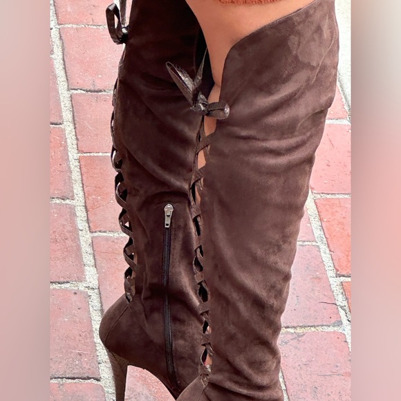 Bebe Madison Boot - Picture 9 of 9